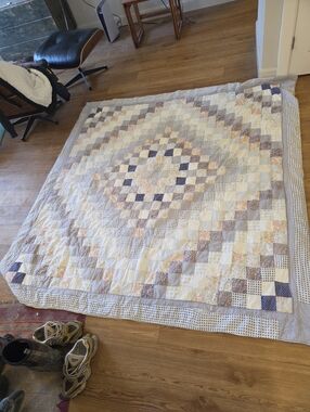 Vintage Handmade "Trip Around the World" Patchwork Quilt - 83" x 80" - Full/Quee